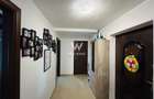 Apartament decomandat, cu 2 camere si 2 balcoane frantuzesti, etaj 2/3 - 5