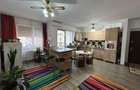 Apartament 3 camere, strada Florilor - 1