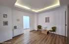 Piata Romana, 4 camere 138 MP total, Etaj 2/9, renovat - utilat, liber - 27