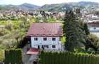 Refugiu de weekend sau business turistic, vila spatioasa, teren 1632 mp - 1