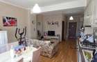 Închiriez apartament 3 camere - 4