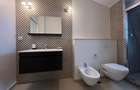 VILA DEOSEBITA / SPATII GENEROASE / CURTE PROPRIE - 52