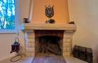 Vila de Vanzare 20 km  PITESTI ; P+1 complet utilata - 4 cam : 96.000 EUR , neg. - 4