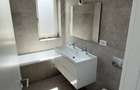 Inchiriez apt 3 camere, nemob, 85 mp, panoramic, parcare subterană  - 6