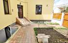 Casa 5 camere,3 băi,180 mp.teren 371 mp.Central - 6