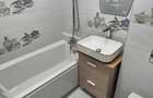 Apartament 3 camere, etaj 1/4, zona Podu Ros