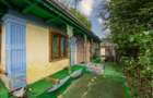 Casă interbelică + 3.060 mp intravilan, Trifești, 7,9 km de Roman