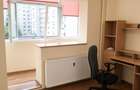 TITAN  2 camere decomandat etaj intermediar sector 3 Muncii Basarabia