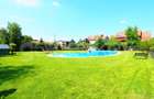 Vila partial mobilata in complex cu piscina | 2 garaje