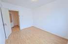 Apartament 3 camere semidecomandat, zona Milcov - 15