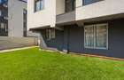 Apart.  cu CURTE ! Parcare + 2 BAI! In Prelungirea Ghencea! TVA inclus - 17