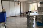 Apartament - 3 camere - semidecomandat - Tineretului  - 2