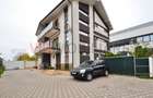 Vila duplex eleganta in Baneasa – Sisesti | 5 camere | 160 mp utili | Teren 250 - 1