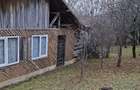 Casa cu teren de vanzare . - 2