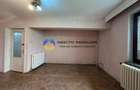 Apartament de vanzare 3 camere- pretabil pentru spatiu comercial - 13