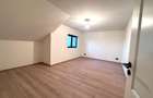 Duplex despartit prin camera tehnica- 5 dormitoare si 3 bai - Mosnita Noua - 11