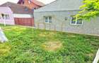 Vand casa recent renovata cu 900 mp curte si gradina in Carpinis - 1