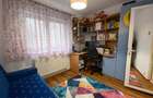 Apartament 3 camere | Decomandat | Etaj 2 | Parcare | zona Poarta 6 - 10