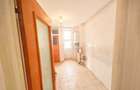 Vand 3 camere si 2 bai zona Centru Civic