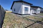 Duplex pe parter - 2 dormitoare - 3 bai ( o baie pe terasa ) - zona in plina dez - 3