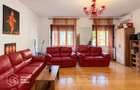 Casa individuala cu garaj si teren 556 mp, str Desseanu
