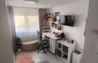 Direct proprietar vand, apartament 3 camere, decomandate, zona Sagului - 2