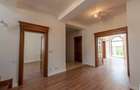 Sisesti-vila eleganta cu finisaje-lux,acces securizat,confort termic sporit,view - 6