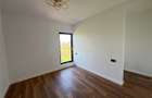 Vila Individuala  - 4 camere - 3 bai-teren -320-600 M de STV - 11