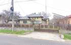 Casă și teren mare în Ghirdoveni, la șoseaua principală - amplasament excelent - 7