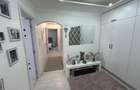 Apartament cu 3 camere  de vanzare, zona Comisia Centrala - 9