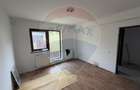 Apartament cu 3 camere de vânzare în zona Central - 4
