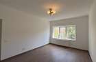 Inchiriere apartament ideal birou 3 camere decomandate renovat in Centru- zona R