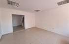 Apartament de 62 mp , parte din casa, cu intrare separata, posibil spatiu comerc - 9
