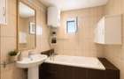 13 Septembrie | 3 Camere modificat în 2 | 72 MP | Bloc 1991, anvelopat | 2 băi