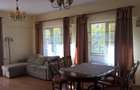 Închiriere Apartament 3 camere tip penthouse în zona metrou 1 Mai - 2