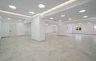 Proprietar–spațiu comercial premium 275 mp-235 mp utili int + 40mp teren privat - 12
