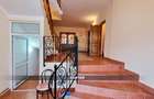 Casă / Vilă de lux cu 2 garaje, 10 camere de vânzare în BAIA MARE - 5