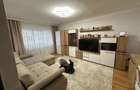 Apartament 3 camere, decomandat - 1