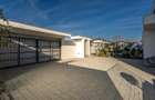 CERNICA,VILA INDIVIDUALA,5 CAMERE,453 MP,TEREN 587 MP,PISCINA,DESCHIDERE LAC - 18