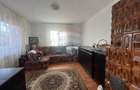 Casa cu 5 camere de vanzare in Priseaca 450 mp teren - 3