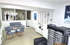 Spatiu comercial Breazu 78mp , vitrina 7ml , Str. Lacramioarelor - 2