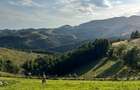 Teren intravilan (18066 mp) si extravilan (4566 mp) in sat Pestera, com Moieciu - 1