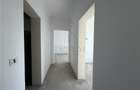 Apartament 3 camere - bucatarie separata - curte proprie - 2