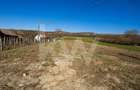 Teren intravilan 1152 mp în Ruși, cu acces la două drumuri și utilități în față - 2