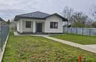 Casa cu 3 camere 80 mp, teren 650 mp, gazon, centru Holboca - 1