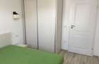 Proprietar, închiriez apartament 3 camere  - 10