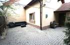 Casa , 2 camere , curte proprie ,  zona Brancoveanu