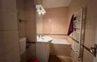 Apartament cu  4 camere si garaj zona centrala - 12