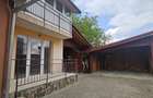 Inchiriez casa singur in curte ,recent renovata situata in Selimbar,zona P.Brana - 3