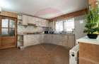 Oportunitate rară: Casă de vacanță sau Pensiune în Poiana Mărului - 12